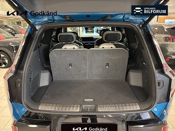 Kia EV9 15 of 18