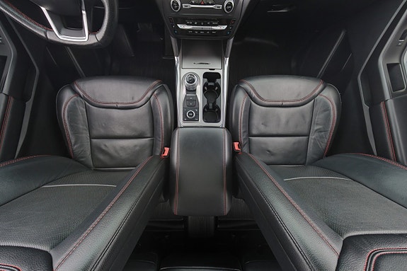 Ford Explorer 14 of 29