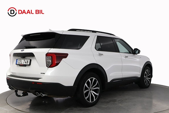 Ford Explorer 6 of 29