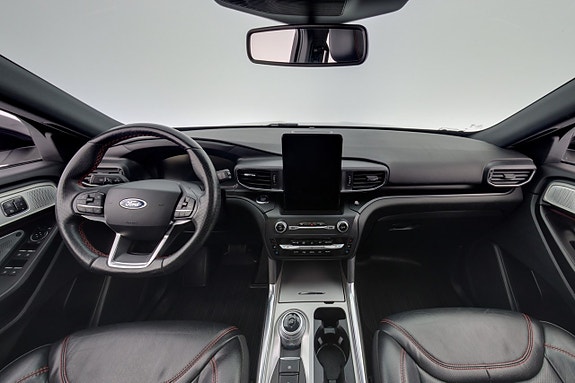 Ford Explorer 13 of 29