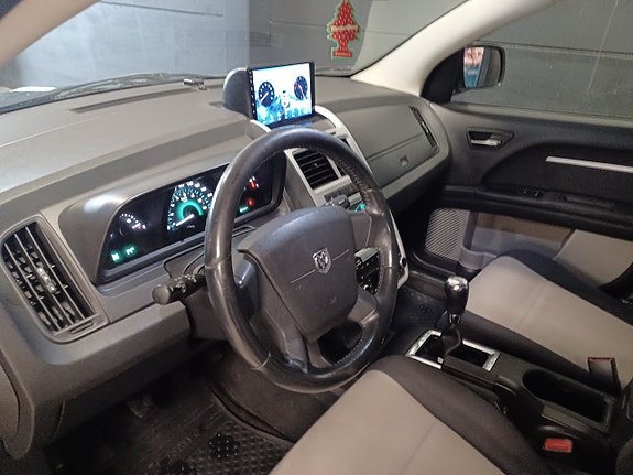 Dodge Journey 7 of 14