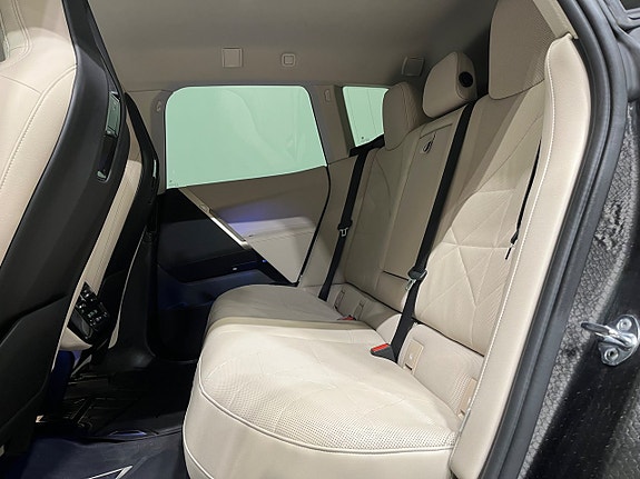 BMW iX 10 of 27