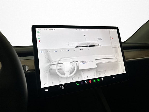Tesla Model Y 22 of 30