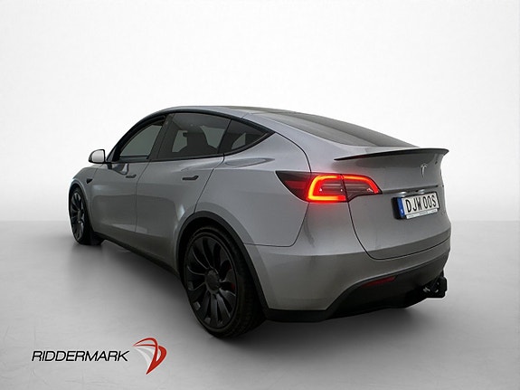 Tesla Model Y 6 of 30