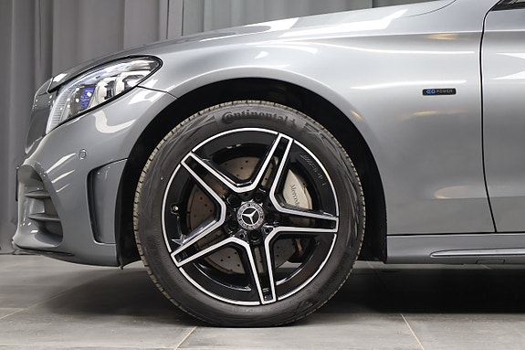 Mercedes-Benz C300 5 of 23