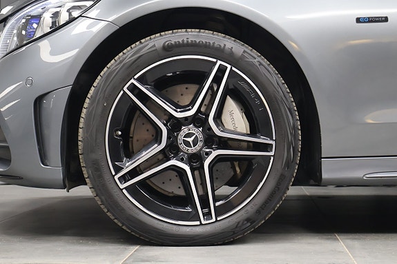 Mercedes-Benz C300 6 of 23