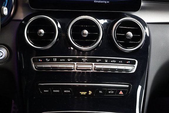 Mercedes-Benz C300 20 of 23
