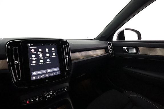 Volvo XC40 22 of 26