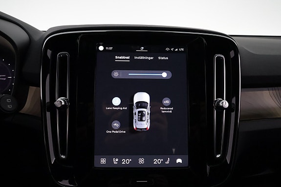 Volvo XC40 19 of 26