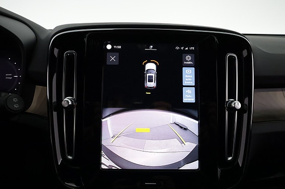 Volvo XC40 21 of 26