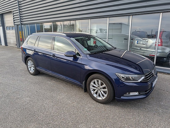 Volkswagen Passat 4 of 19