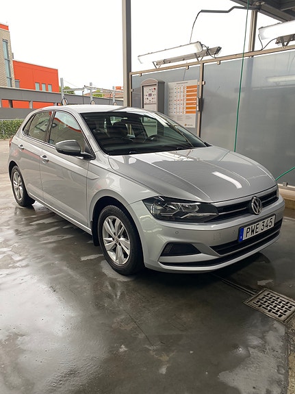 Volkswagen Polo 2 of 2