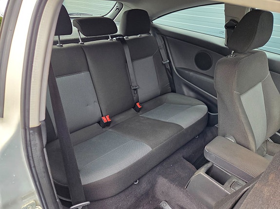 Opel Astra 17 of 18