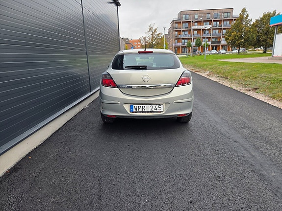 Opel Astra 11 of 18