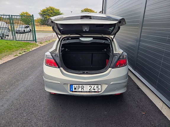Opel Astra 6 of 18