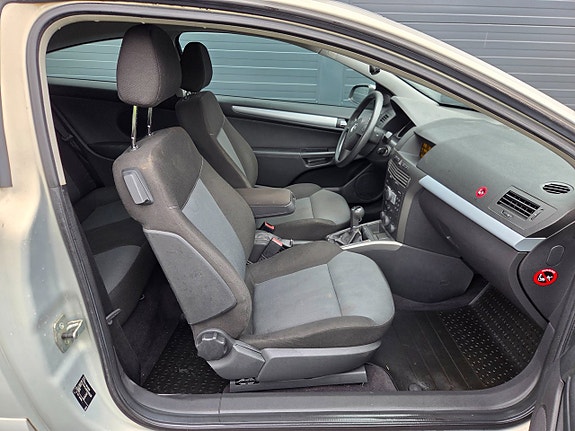 Opel Astra 15 of 18