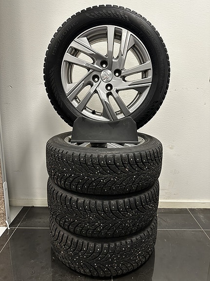 Product image 1 of 2