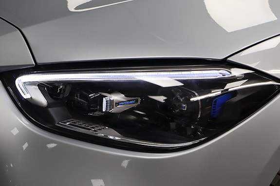 Mercedes-Benz C300 e 8 of 28