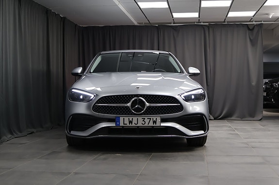Mercedes-Benz C300 e 3 of 28