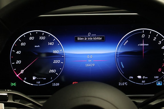 Mercedes-Benz C300 e 22 of 28