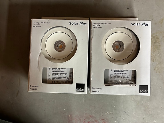 Product image 1 of 2