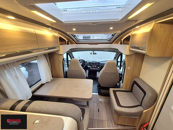 Knaus 700 MEB 2 of 15