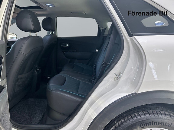 Kia e-Niro 8 of 17