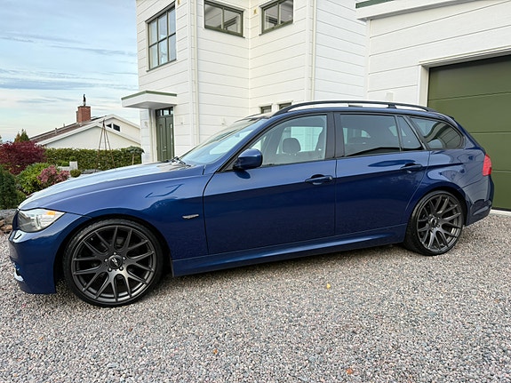 BMW 325i 2 of 27