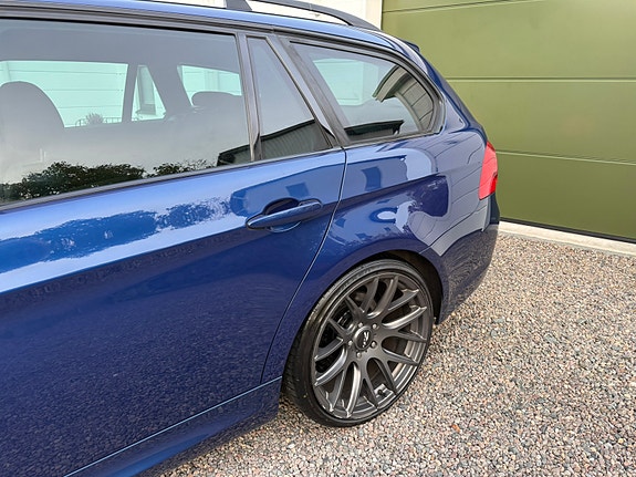 BMW 325i 9 of 27