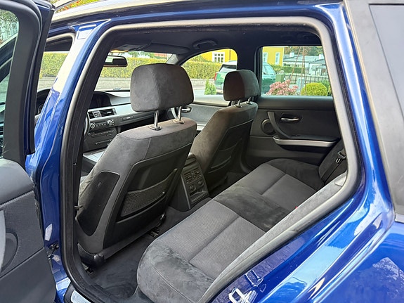 BMW 325i 22 of 27
