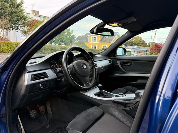 BMW 325i 21 of 27