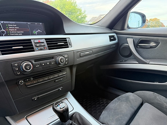 BMW 325i 20 of 27