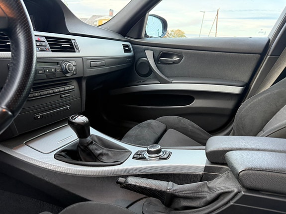 BMW 325i 19 of 27