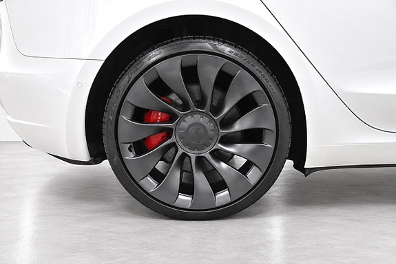 Tesla Model 3 12 of 29