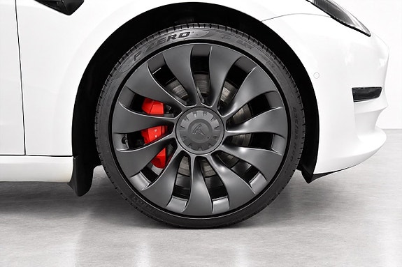 Tesla Model 3 13 of 29