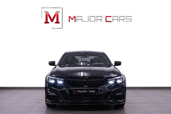 BMW 330d 2 of 21