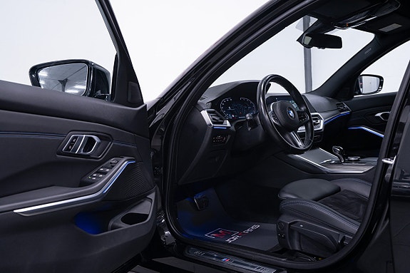 BMW 330d 6 of 21