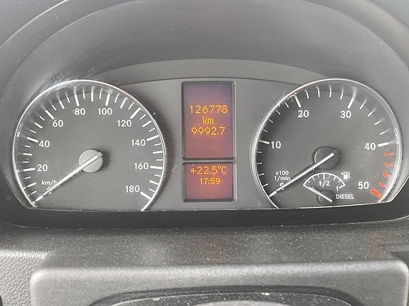 Mercedes-Benz Sprinter 211 11 of 18