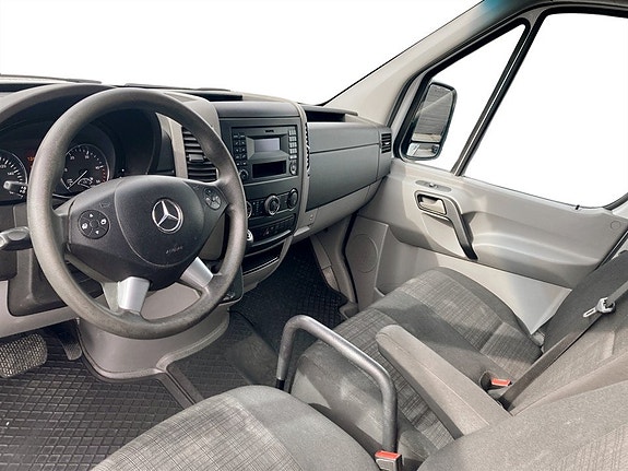 Mercedes-Benz Sprinter 211 8 of 18