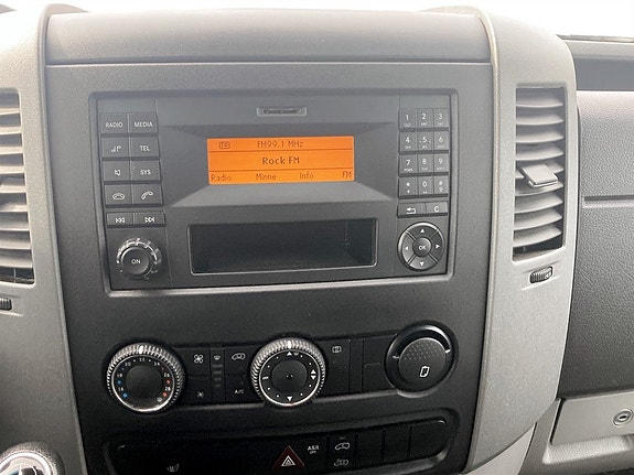 Mercedes-Benz Sprinter 211 14 of 18