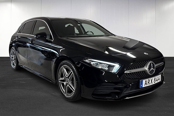 Mercedes-Benz A180 2 of 15
