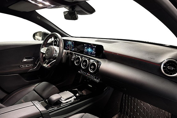 Mercedes-Benz A180 9 of 15