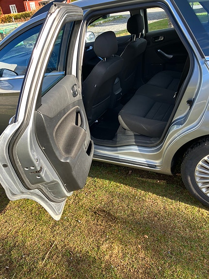 Ford Mondeo 5 of 7