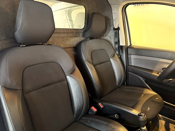 Renault Kangoo Express 17 of 17