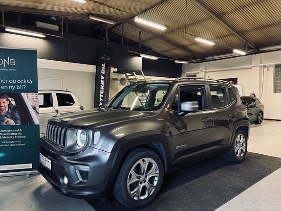 Jeep Renegade 7 of 19