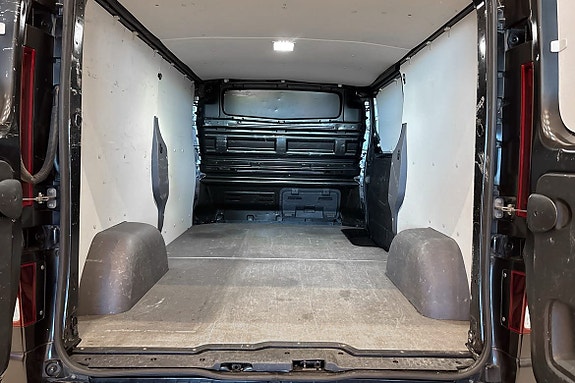 Renault Trafic 10 of 10