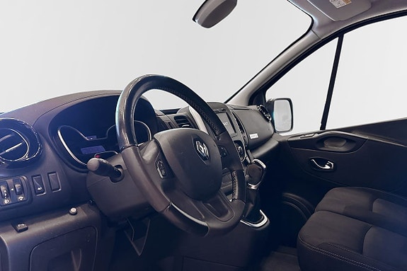 Renault Trafic 6 of 10