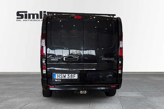 Renault Trafic 4 of 10