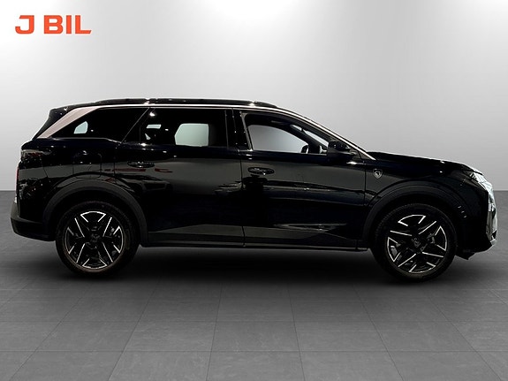Peugeot 5008 13 of 15