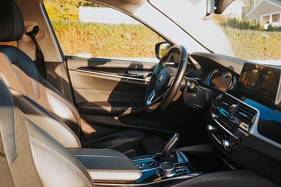 BMW 520d 4 of 11